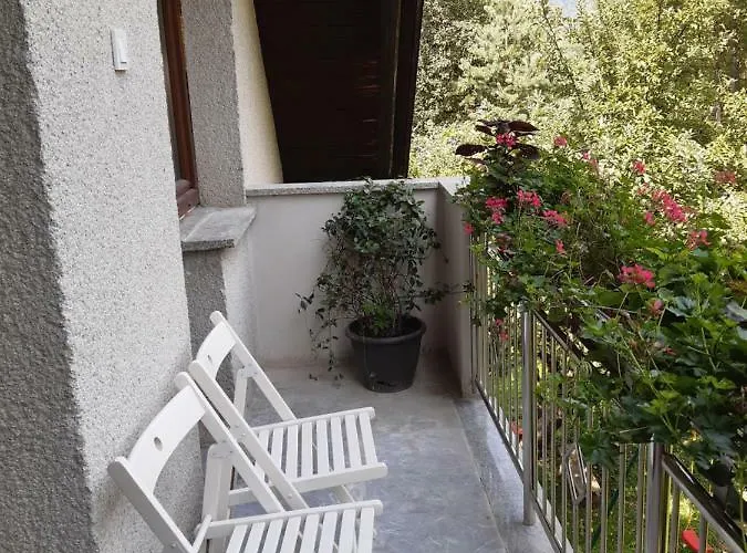 Mia With Balcony بوينج